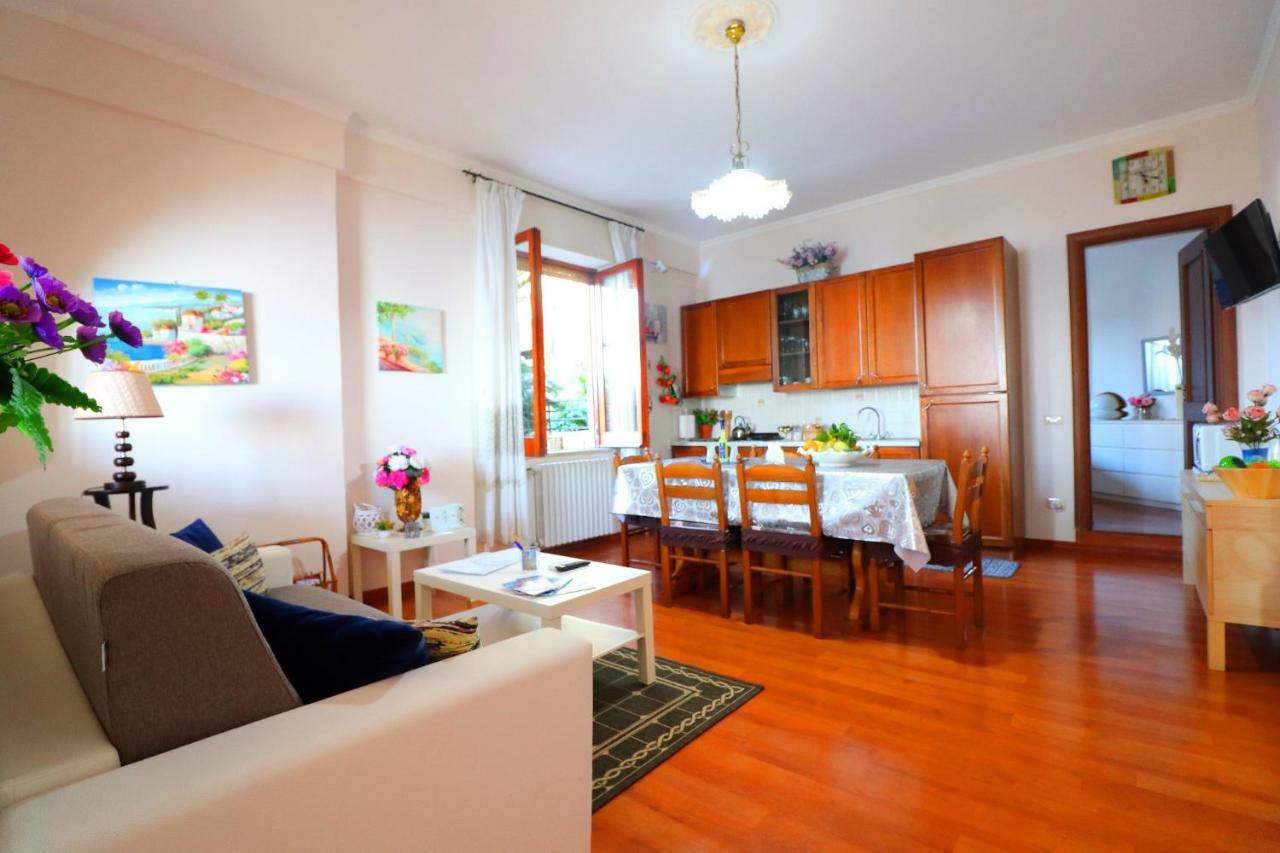 La Rosa Del Sud - De Vivo Realty Sorrento Lejlighed Eksteriør billede